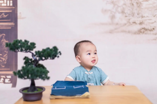 鄄城宝宝腿纹不对称怎么办 鄄城宝宝腿纹不对称怎么办